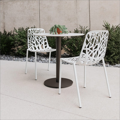 JANUS et Cie Café Round Table
