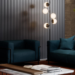 LC3 Armchair in lifestyle shot