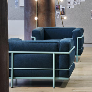 LC3 Armchair in lifestyle shot