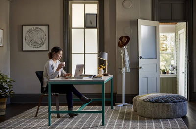 Mangas Original Pouf in lifestyle shot