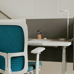 Pixo Plus Table Light in lifestyle shot