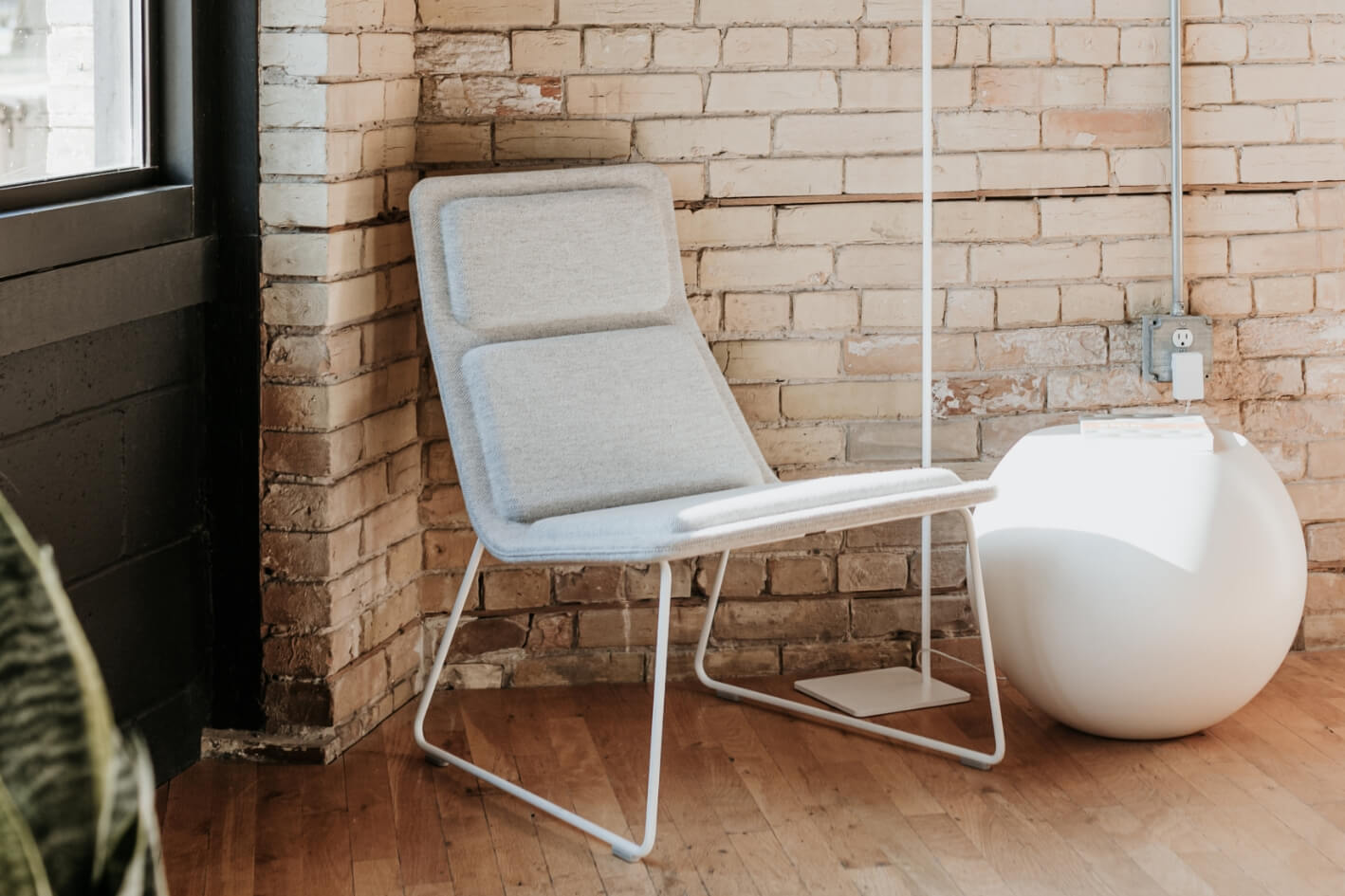 Cappellini Low Pad Chair ローパッドチェア Low-Pad-Lifestyle-Gallery-1.