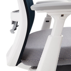 Soji Office Chair with 4D Arms